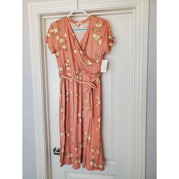 Mountain Aire Boutique dress L/XL New - Picture 1 of 3